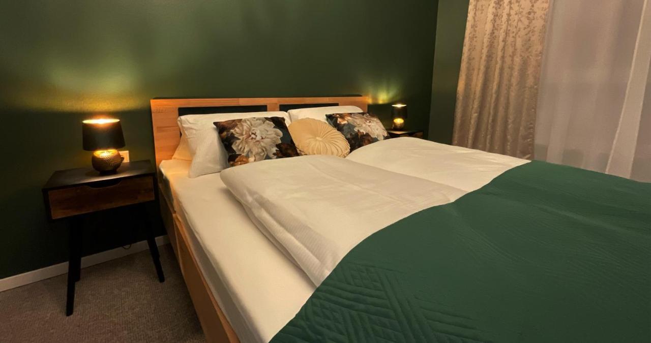 Hotel Residenz Luxury Apartments メッツィンゲン エクステリア 写真