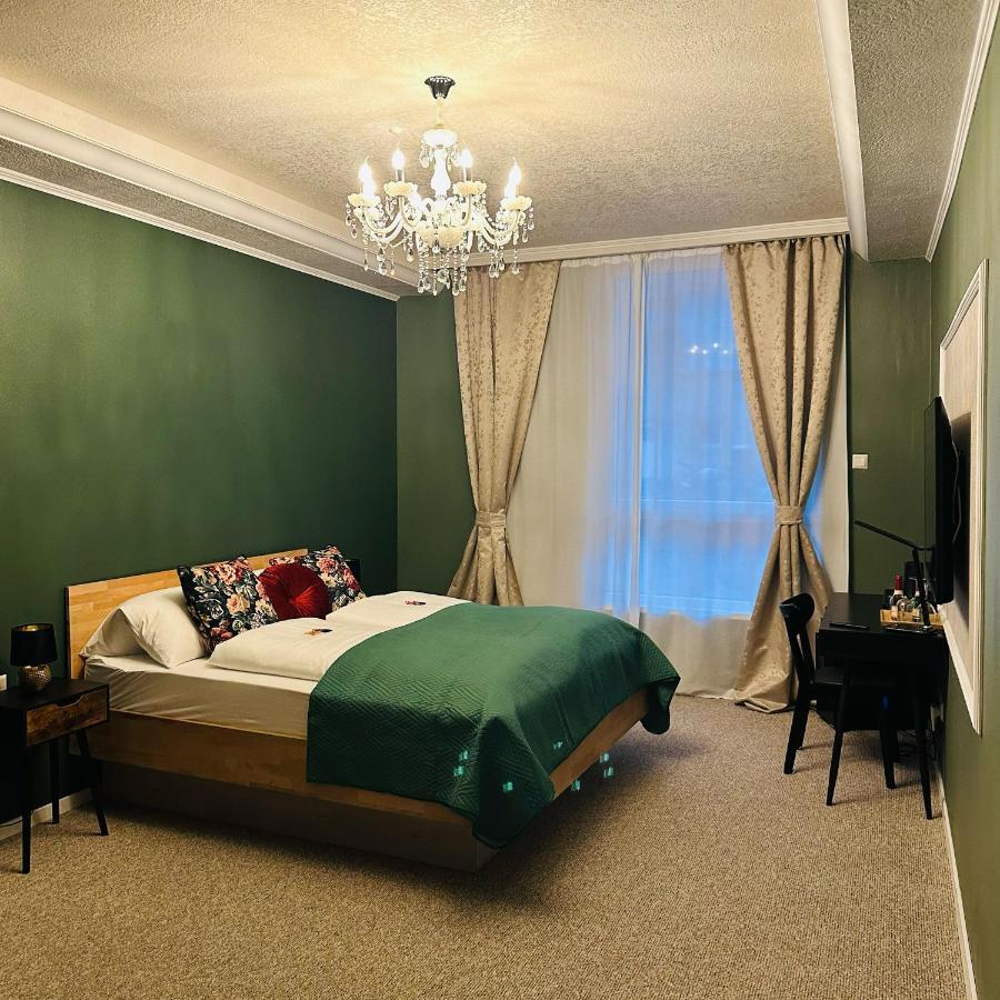 Hotel Residenz Luxury Apartments メッツィンゲン エクステリア 写真