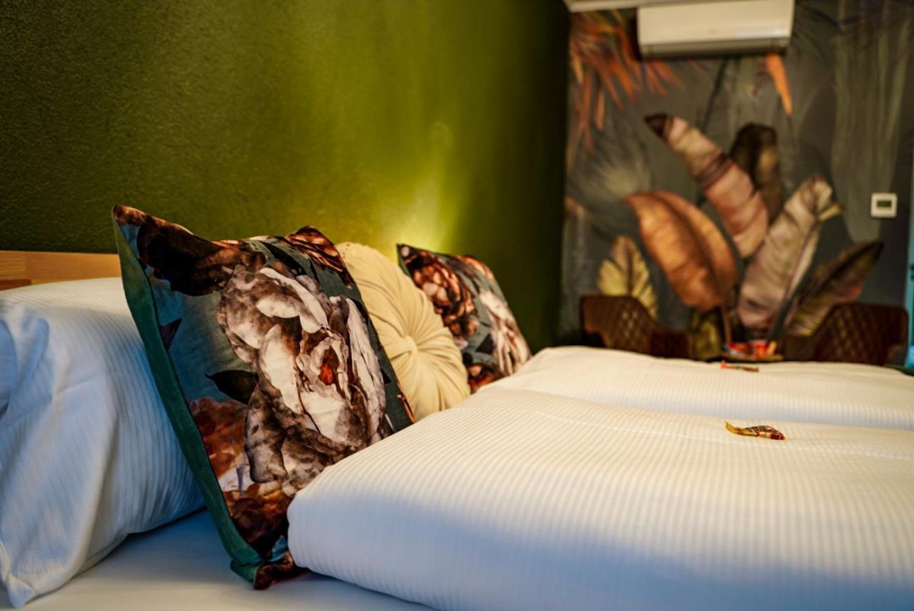 Hotel Residenz Luxury Apartments メッツィンゲン エクステリア 写真