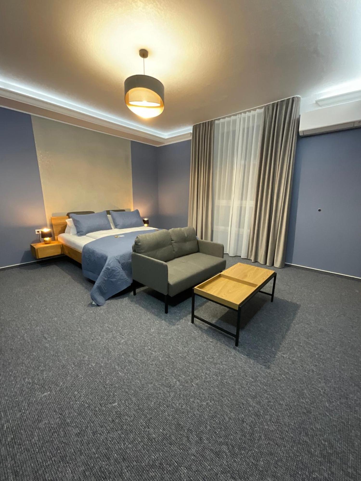 Hotel Residenz Luxury Apartments メッツィンゲン エクステリア 写真