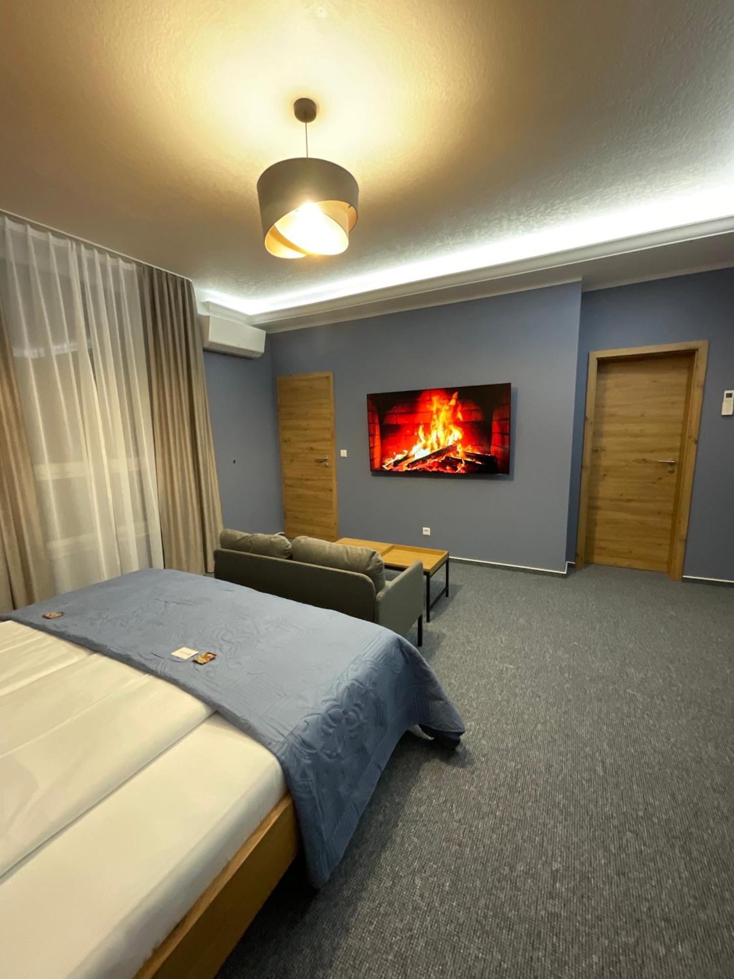 Hotel Residenz Luxury Apartments メッツィンゲン エクステリア 写真