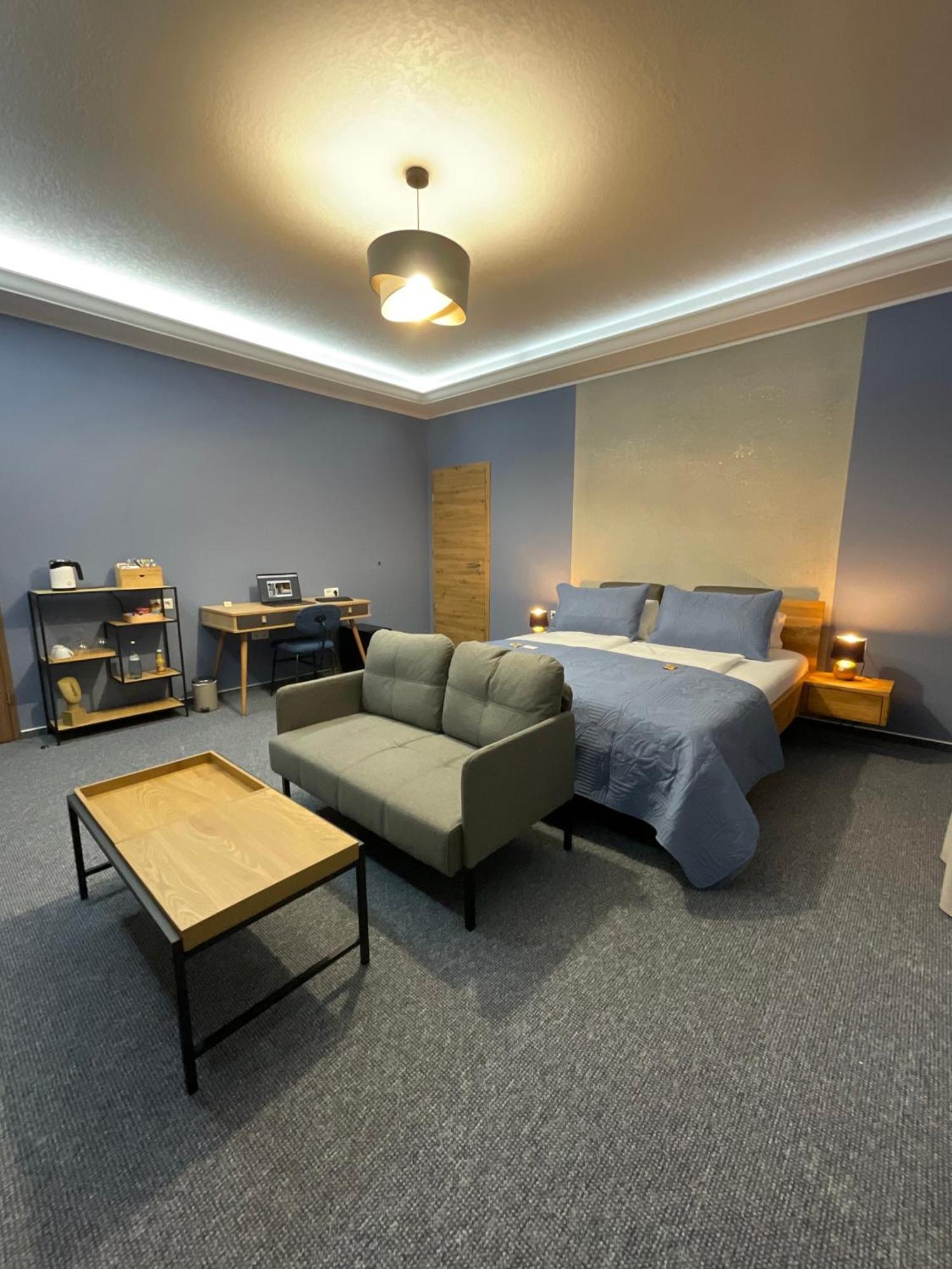 Hotel Residenz Luxury Apartments メッツィンゲン エクステリア 写真