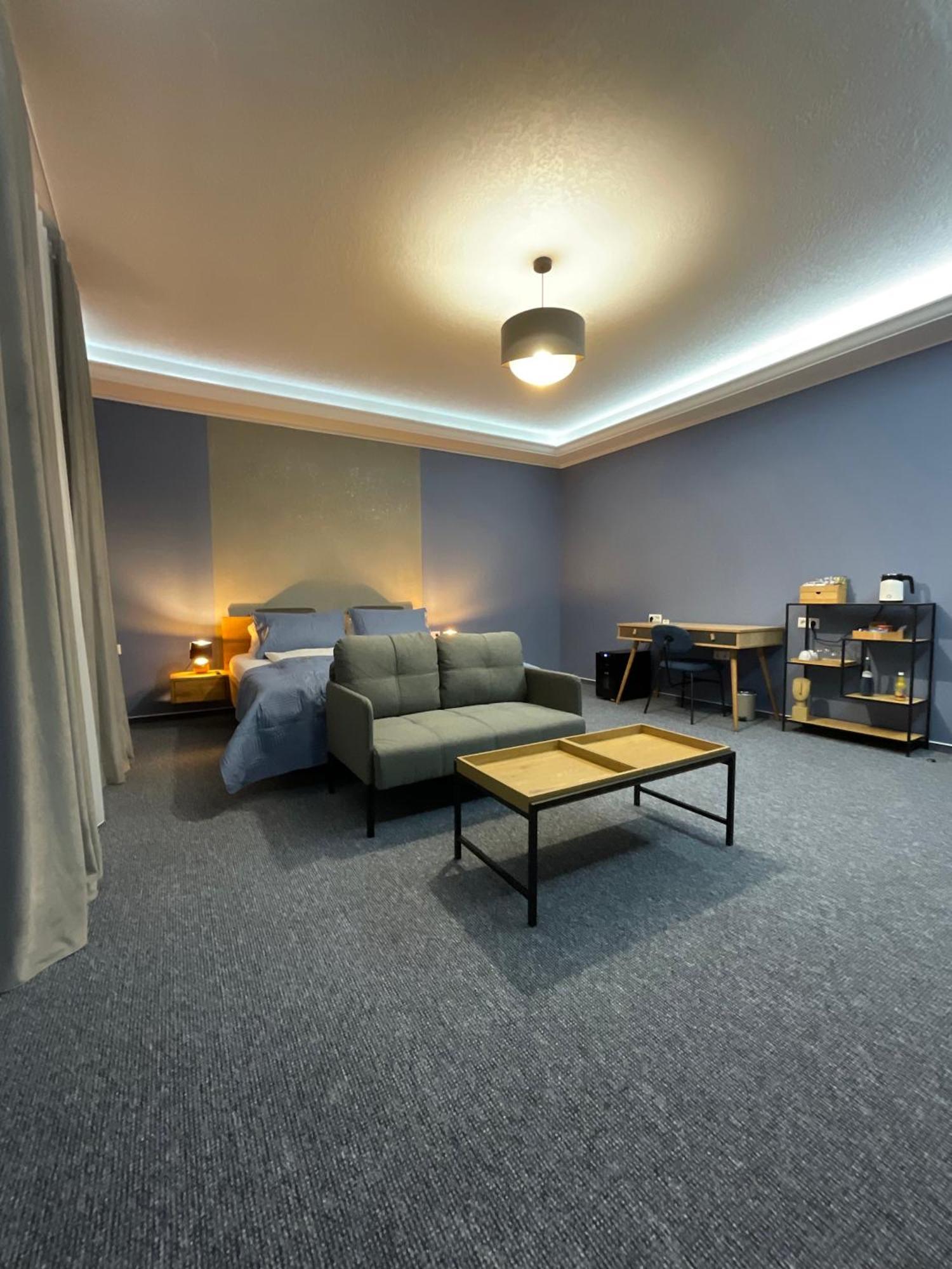 Hotel Residenz Luxury Apartments メッツィンゲン エクステリア 写真