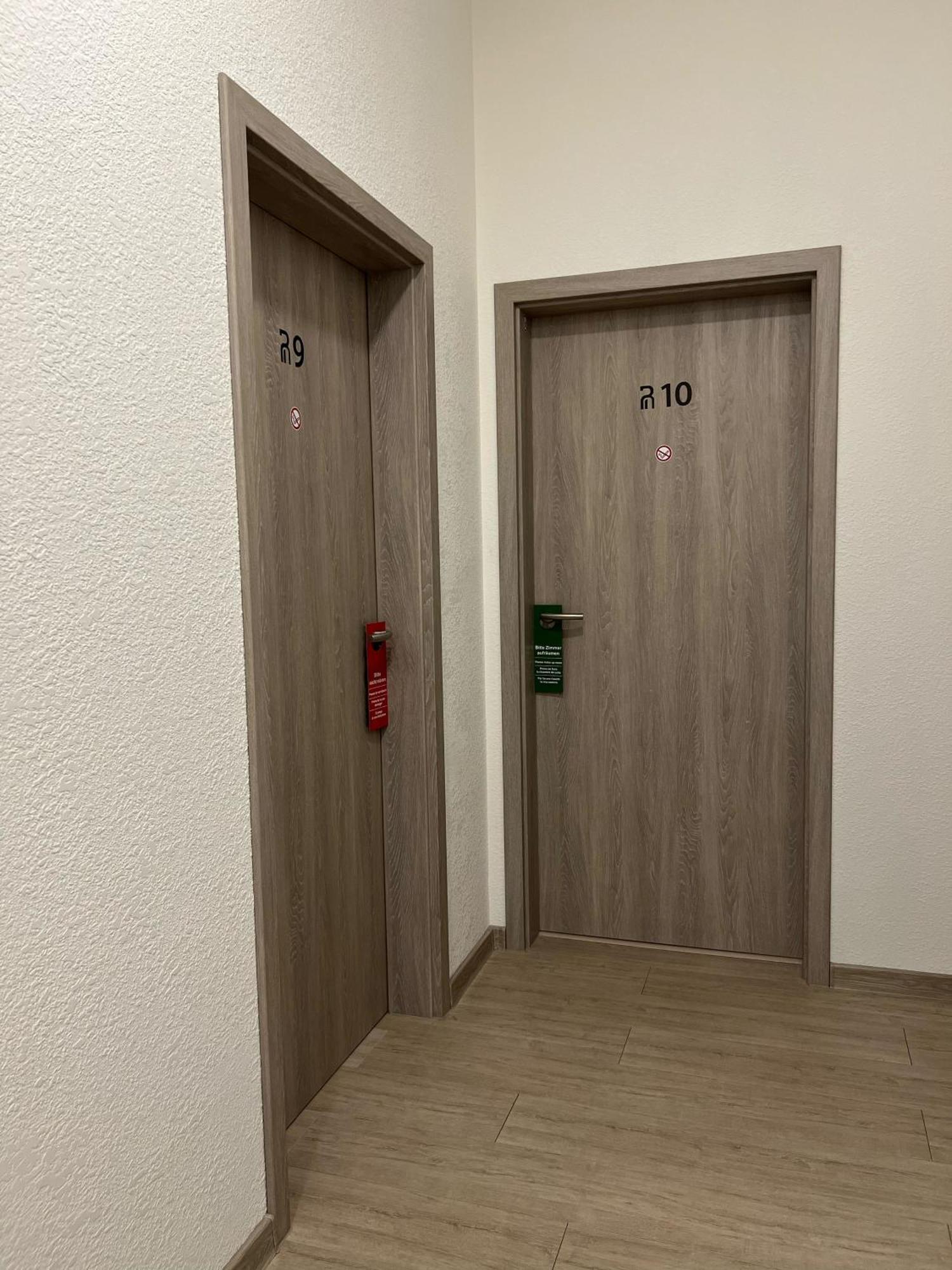 Hotel Residenz Luxury Apartments メッツィンゲン エクステリア 写真